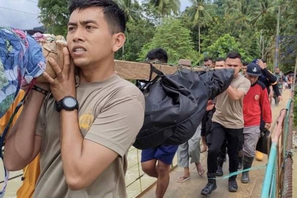 إندونيسيا: البحث عن 35 مفقوداً في انهيارات أرضية