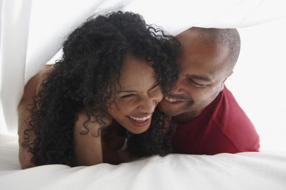 ممارسة الجنس بكثرة قد تجعل الشخص يشعر بسعادة أقل