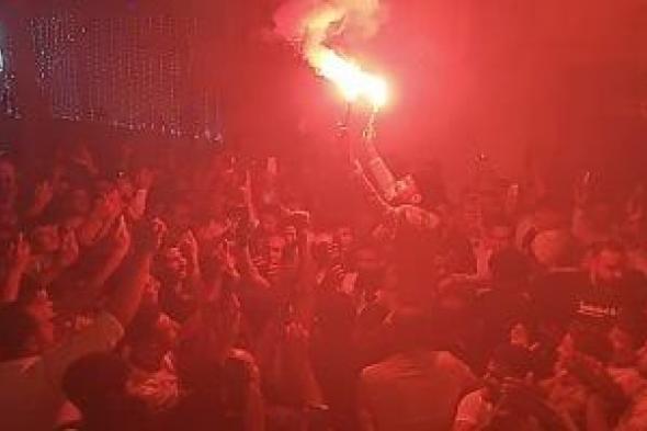 مروان عطية يشعل الألعاب النارية احتفالا بحنته.. فيديو وصور
