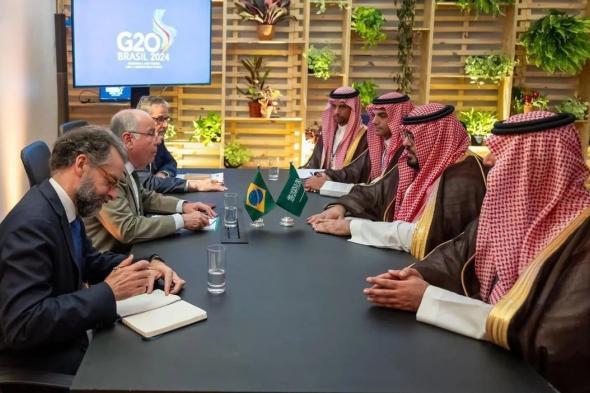 "الإبراهيم" يبحث مع وزير الخارجية البرازيلي سبل تعزيز التعاون بين البلدين