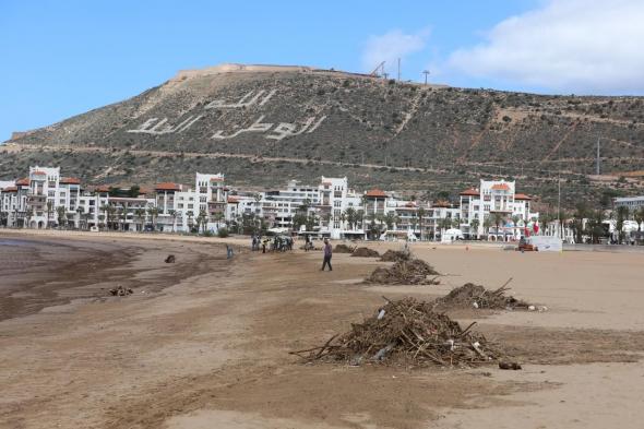 أكادير: التدابير الخاصة التي تم تخصيصها لضمان راحة وسلامة مرتادي شاطئ المدينة.