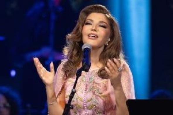 سميرة سعيد تروج لفيديو كليب أغنية "زن" من ألحان عمرو مصطفى