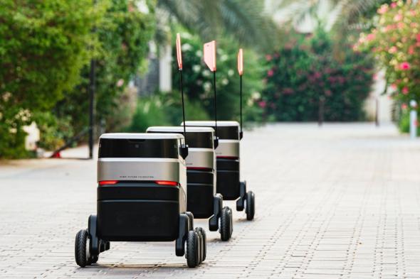 إطلاق 3 روبوتات تجريبية لتوصيل المنتجات في المدينة المستدامة في دبي