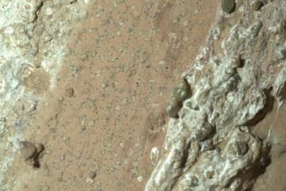 اكتشاف مهم من خلال جمع صخرة على كوكب المريخ