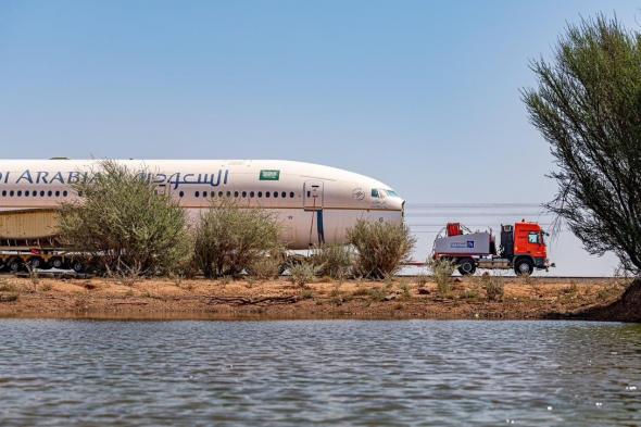 بأجمل الصور واللقطات.. "رحلة الطائرات" من جدة إلى الرياض