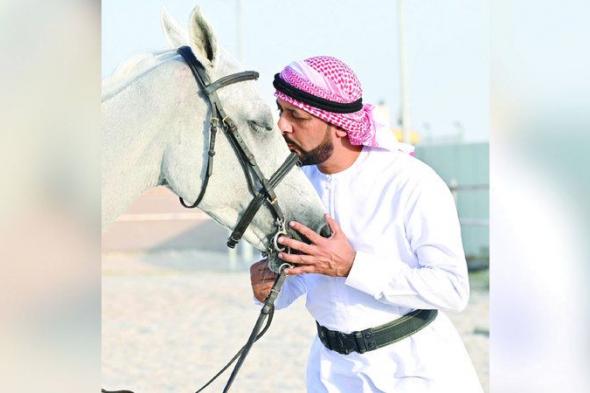 إماراتي بلقب فارس عصامي يروي مع الخيل حكاية جديدة