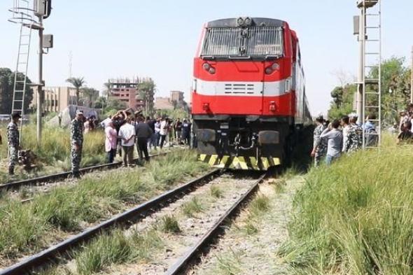 محافظ المنيا يعلن انتظام الحركة المرورية بطريق مصر أسوان الزراعى بالتزامن مع...اليوم الأحد، 13 أكتوبر 2024 02:54 مـ   منذ ساعة 38 دقيقة