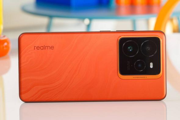 Realme تفتح الطلبات المسبقة لـ GT 7 Pro قبل الإطلاق العالمي