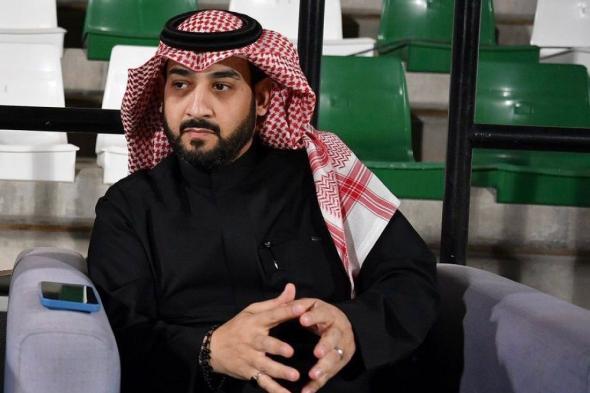 جماهير الأهلي تطرد خالد العيسى من ملعب الجوهرة المشعة بعد لقاء الوحدة