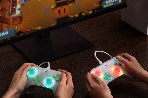 Xbox تطلق وحدة تحكم 8BitDo Ultimate Mini المصممة للأيدي الصغيرة