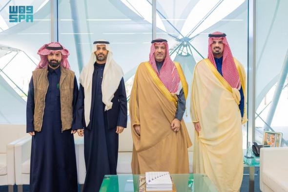 "فيصل بن سلمان" يوجّه بإطلاق مسمى "عبدالله النعيم" على القاعة الثقافية الرئيسية بمكتبة الملك فهد الوطنية