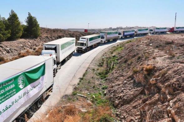 صور| عبور أولى طلائع الجسر البري الإغاثي السعودي لمساعدة الشعب السوري -عاجل