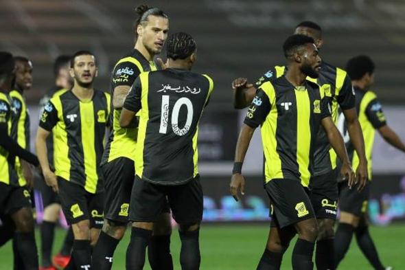 الاتحاد ضيفًا ثقيلاً على القادسية في دوري روشن