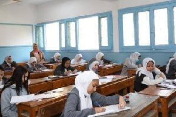 تداول أسئلة امتحان الدراسات بالقاهرة والجبر بالجيزة لطلبة الشهادة الإعدادية