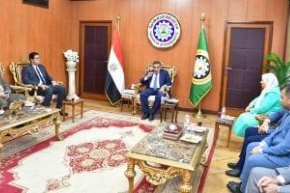محافظ الدقهلية يستقبل وفد مركز معلومات الوزراء لبحث التعاون في مجال البيانات