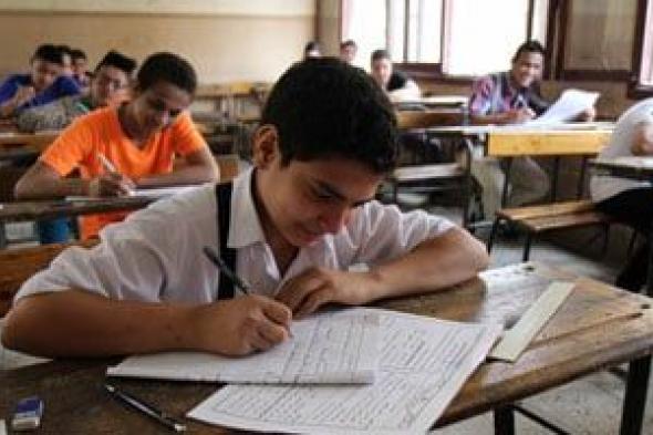 إلغاء الامتحان لـ10 طلاب بالشهادة الإعدادية فى البحيرة بسبب الغش الإلكترونى