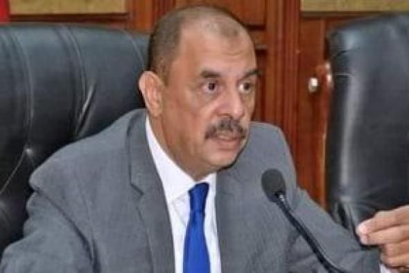 محافظ سوهاج يتفقد لجان امتحانات الدبلومات الفنية