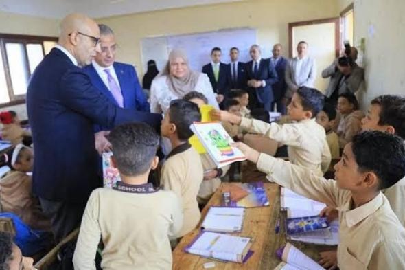 وزير التعليم المصري يعلن تعديل مناهج العربي والدين والدراسات والرياضيات لهذه الصفوف
