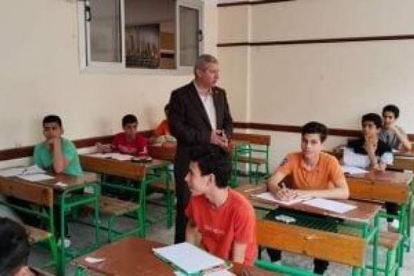 تداول أسئلة اللغة الإنجليزية للشهادة الإعدادية بمحافظة القاهرة