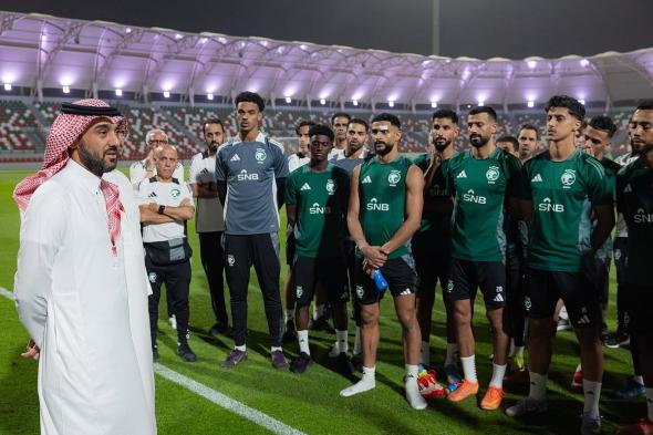 وزير الرياضة يشهد مران المنتخب استعداداً لمباراة البحرين في تصفيات كأس العالم 2026