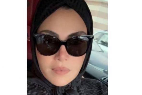 صورة ريهام حجاج بالحجاب تثير الإعجاب.. الفنانون المصريون في الحج