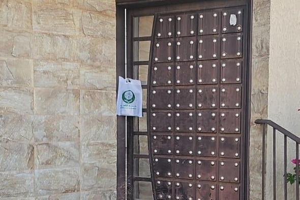 بلدية القصب تكثّف جولاتها الرقابية وتوزع "هدية العيد" على المواطنين والمقيمين