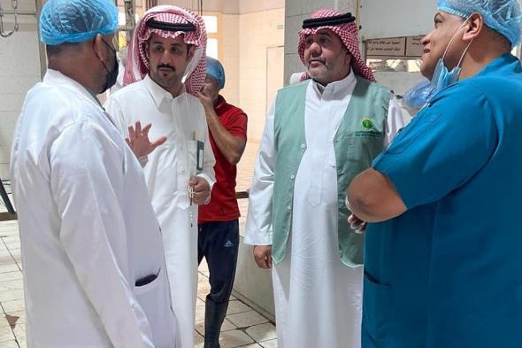 استعدادات متكاملة لمسالخ القويعية والرين لاستقبال عيد الأضحى.. ضيافة وتنظيم وتطوع