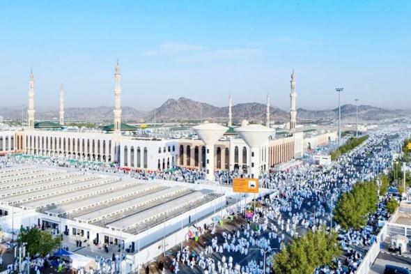 ضيوف الرحمن يتوجهون إلى عرفات لأداء الركن الأعظم