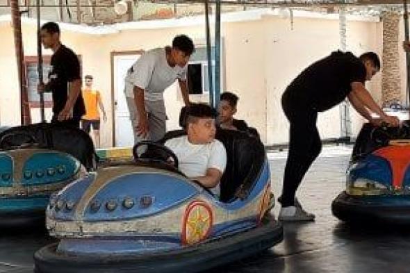 أجواء البهجة.. ملاهى الحديقة الدولية تجذب الأسر فى أول أيام العيد