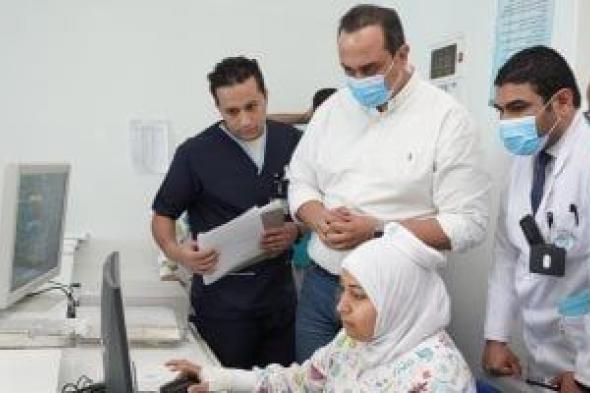 رئيس هيئة الرعاية الصحية يتفقد أقسام الطوارئ والأشعة والرعايات بمجمع السويس الطبي