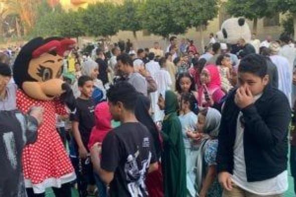 أجواء احتفالية وعائلية.. فرحة العيد تملأ ساحة الرضوان بمدينة السلام (صور)