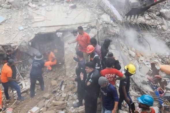 مصرع 7 أشخاص في انهيار مبنى في باكستان