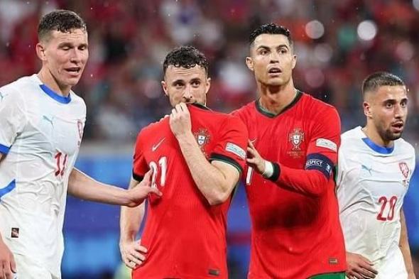 الانتقادات تطارد رونالدو بعد غيابه عن جنازة جوتا
