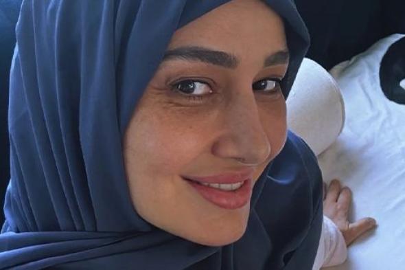 حلا شيحة تعترف: خلعت الحجاب في لحظة خوف
