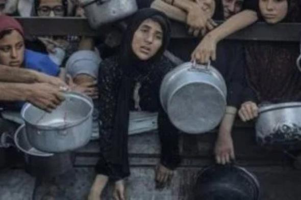 200 كاتب بريطانى يطالبون بوقف التجارة مع إسرائيل حتى وصول الغذاء إلى غزة