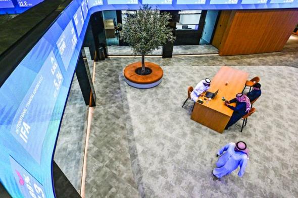 الأجانب والمؤسسات يضخون 108.7 مليارات درهم في أسهم دبي منذ مطلع 2025