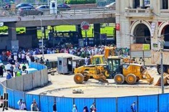 تطوير ميدان رمسيس.. مشاهد توثيقية قبل وبعد إخلاء الباعة الجائلين ونقل موقف الأقاليم