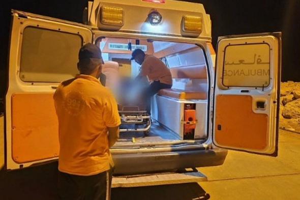 حرس الحدود بمنطقة جازان ينقذ مواطنًا تعرض لوعكة صحية في عرض البحر