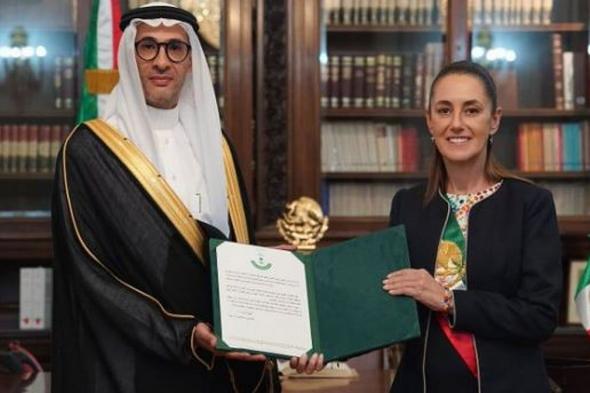 السفير المناور يقدم أوراق اعتماده سفيرًا للمملكة لدى المكسيك