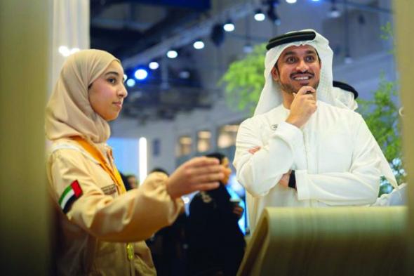 «الإمارات للإعلام» يعلن إصدار 1800 تصريح مُعلِن لصنّاع المحتوى