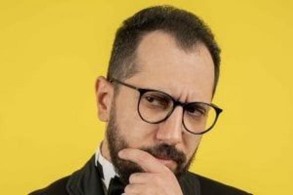 مؤلف مسلسل لينك: السوشيال ميديا أصبحت العالم الحقيقى وتتحكم فى كل شىء
