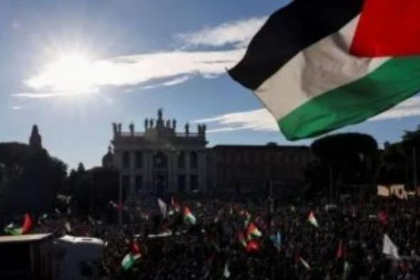 احتجاجات في أوديني قبل مباراة إيطاليا واسرائيل لدعم فلسطين.. فيديو