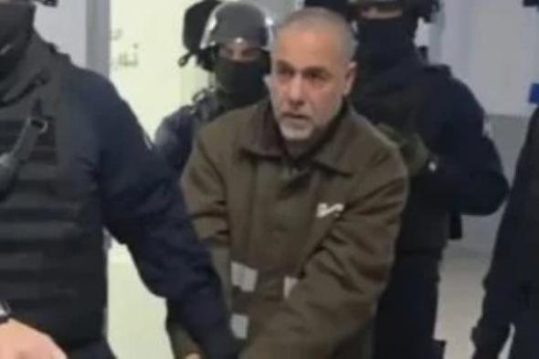 إسرائيل تمدد الاعتقال الإدارى للطبيب الفلسطينى حسام أبو صفية