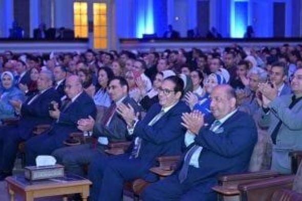 رئيس جامعة القاهرة يعلن تفاصيل توصيات المؤتمر الدولى للذكاء الاصطناعى