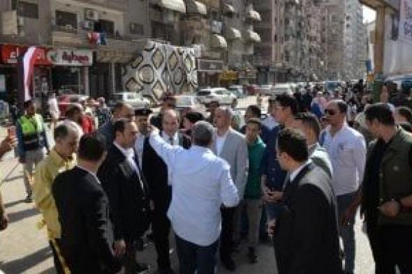 محافظ الدقهلية يتفقد حركة انتظام السيارات بمدينة المنصورة