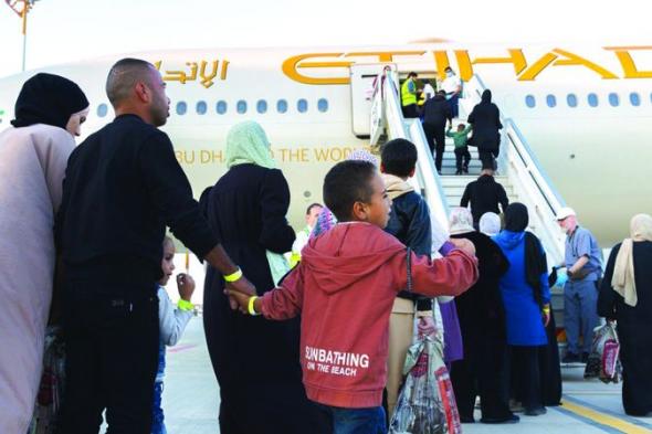 الإمارات تُنفذ إخلاء طبياً عاجلاً لـ 57 مريضاً من غزة رفقة ذويهم
