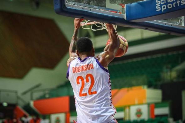 سلة الشارقة تتذوق أول انتصار في «وصل»