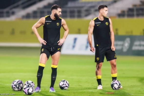 تجاوز بنزيما الإصابة ويستعد للمشاركة في ديربي الاتحاد المرتقب