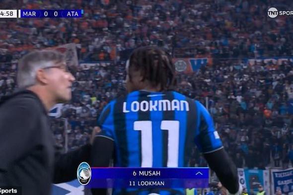 نجم أتالانتا أديمولا لقمان يتشاجر مع مدربه