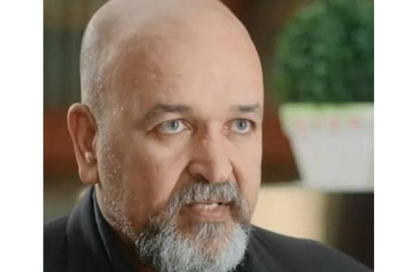 ليس طلعت الشريف.. محتال يخدع الفنانين في مصر لجمع المال